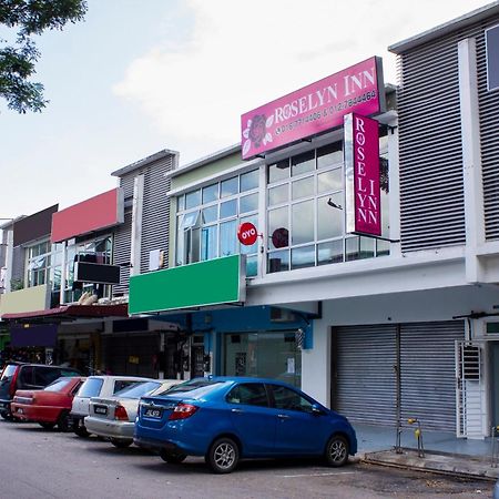 Oyo 90090 Roselyn Inn 2 Pasir Gudang Ngoại thất bức ảnh