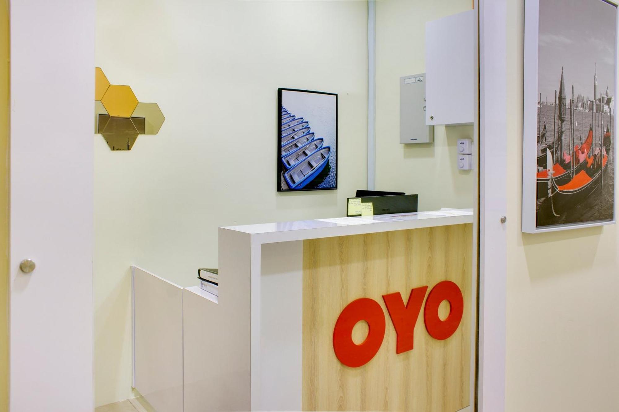 Oyo 90090 Roselyn Inn 2 Pasir Gudang Ngoại thất bức ảnh