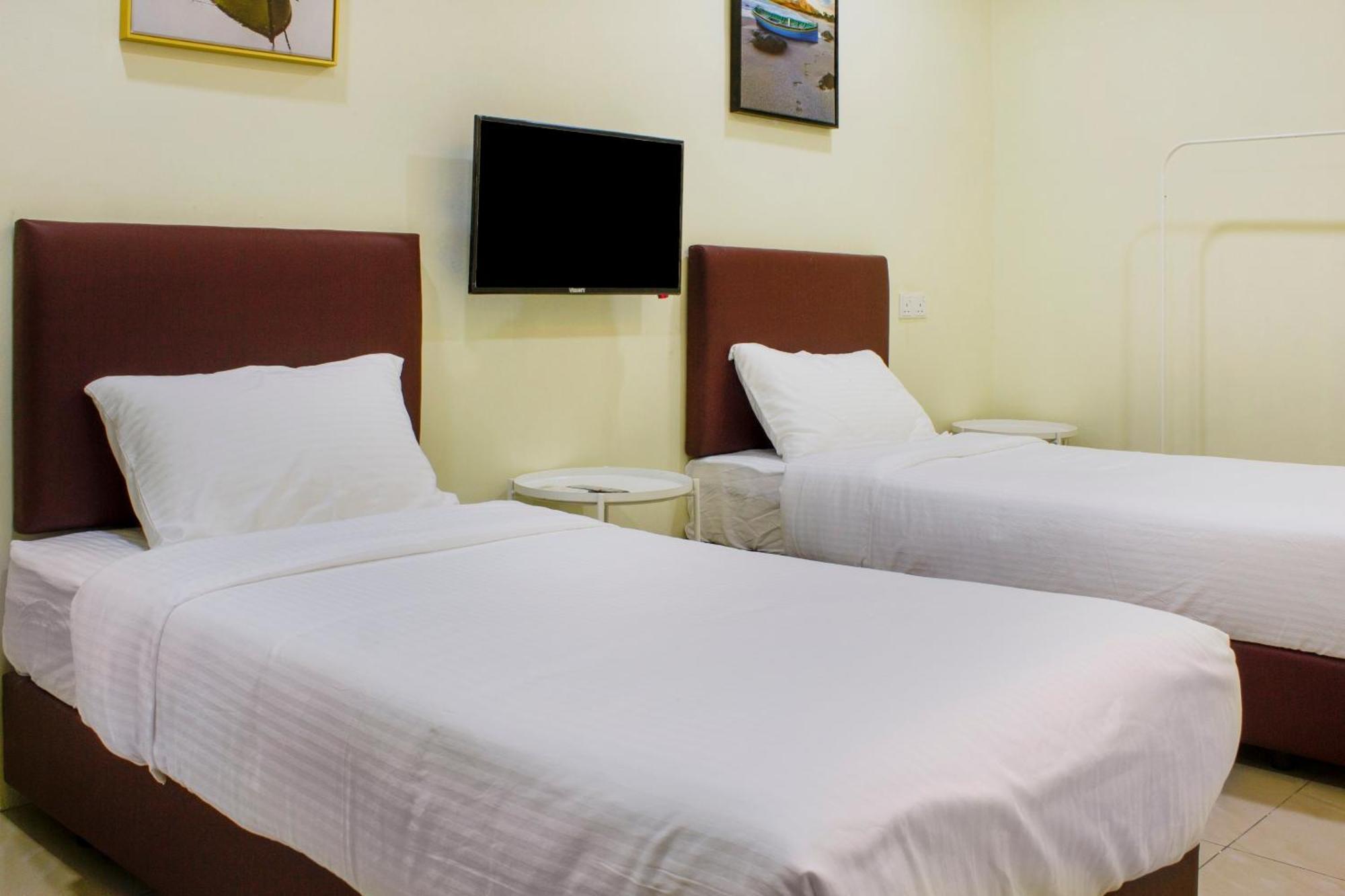 Oyo 90090 Roselyn Inn 2 Pasir Gudang Ngoại thất bức ảnh